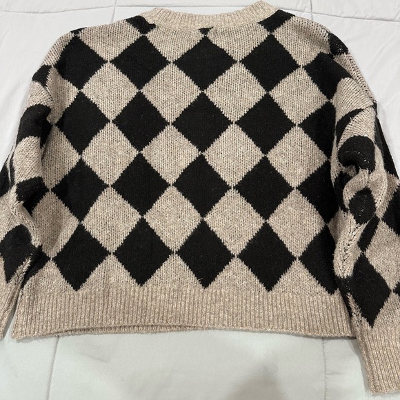 Blu Pepper Black and Tan Argyle Crewneck Sweater - Picture 4 of 4